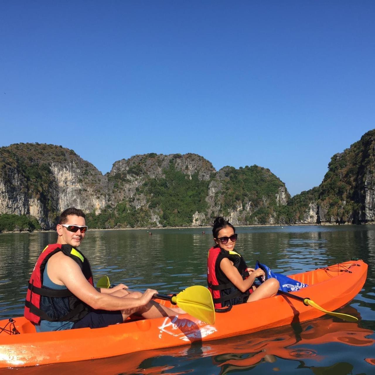 Отель Renea Cruises Halong Халонг Экстерьер фото