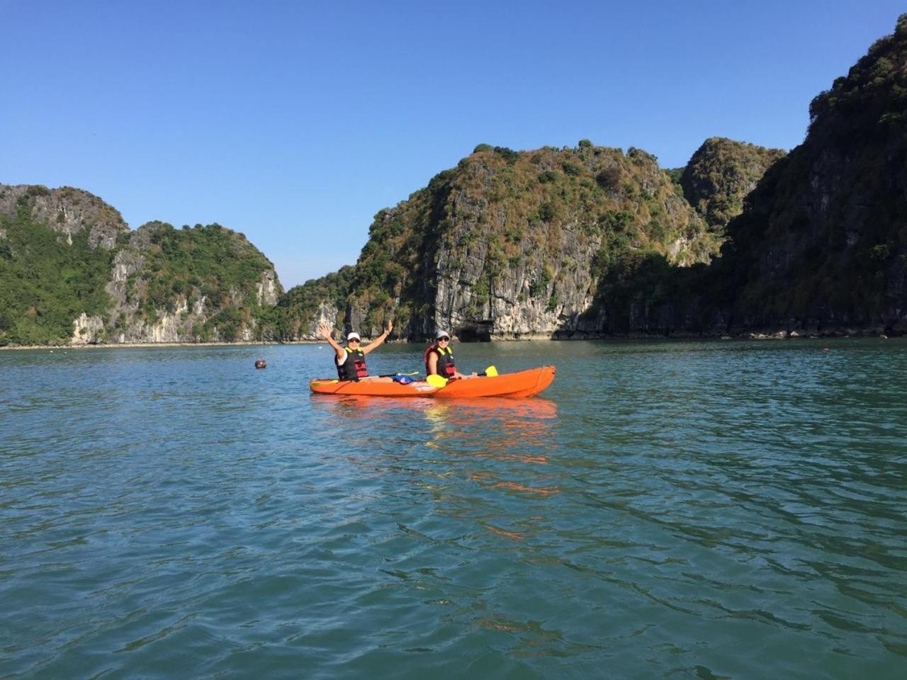 Отель Renea Cruises Halong Халонг Экстерьер фото