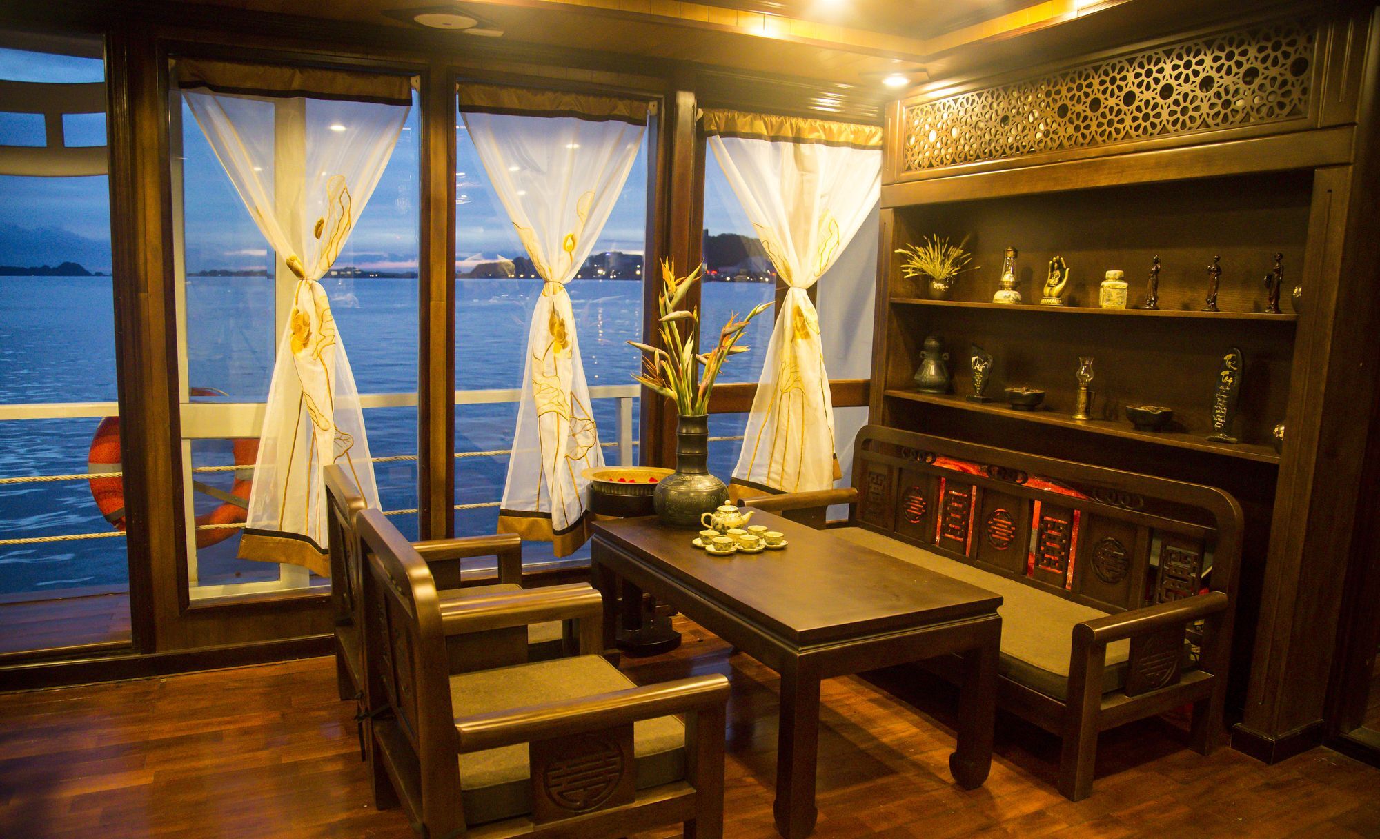 Отель Renea Cruises Halong Халонг Экстерьер фото